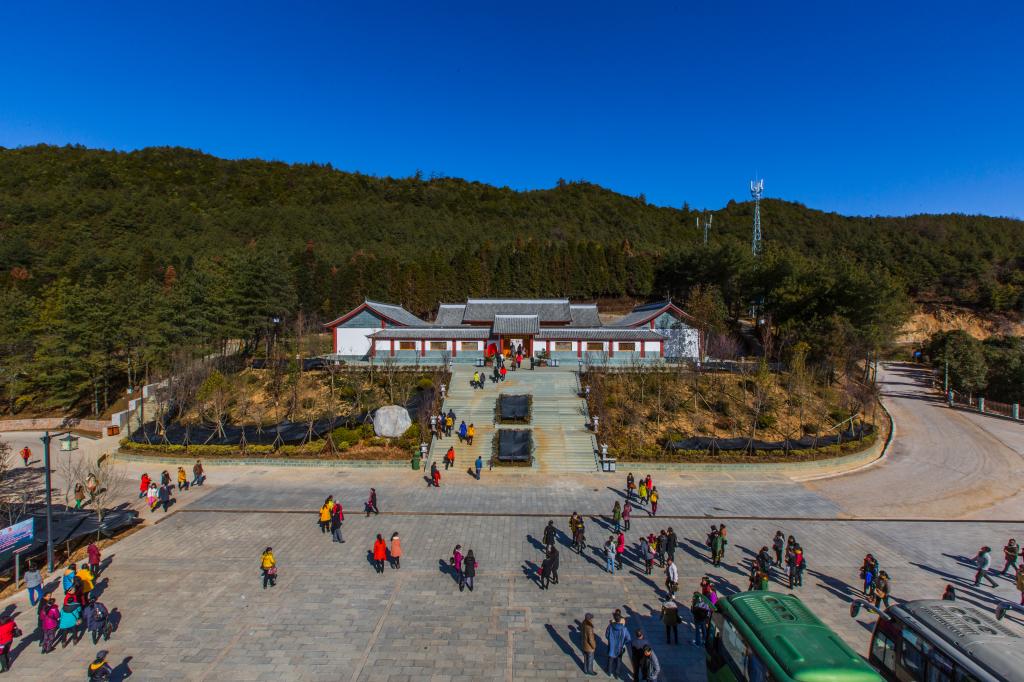 络绎参谒