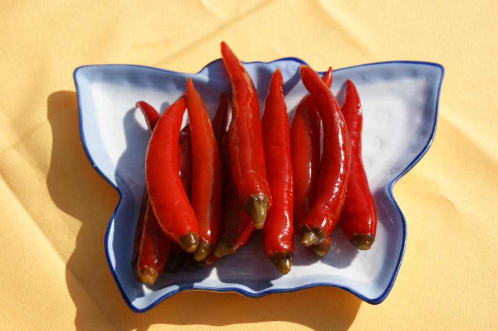 腌红辣椒